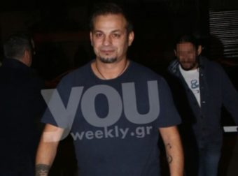 Σπάνια φωτογραφία της αδερφής του Ντέμη Νικολαΐδη – Έχουν ακριβώς ίδια…