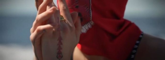 Survivor 5 trailer 12/2: “Αλήθεια τώρα;” – Επεισοδιακή η είσοδος της Κάτιας Ταραμπάνκο στους Κόκκινους