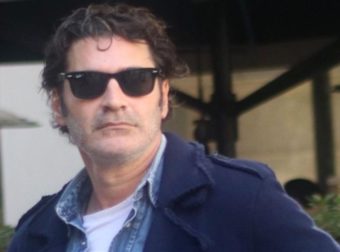 Σοφιστικέ με τζάκι – Φωτογραφίες από το εσωτερικό του σπιτιού του Χριστόφορου Παπακαλιάτη