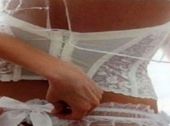Νύφη κόλασε μέχρι και τον παπά – Η ατάκα του ιερέα στο γαμπρό τους σάστισε όλους