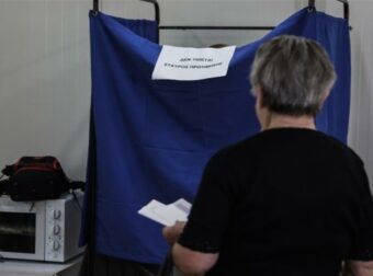 Όλα έτοιμα για τις αυτοδιοικητικές εκλογές: Πόσους σταυρούς βάζουμε, πού και πώς ψηφίζουμε – Όσα πρέπει να γνωρίζουμε (video)