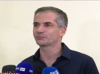 Κώστας Μπακογιάννης από νωρίς στην κάλπη: “Ψηφίζουμε για το μέλλον και το αύριο. Να προτρέψω όλους πριν τη βόλτα τους να περάσουν από τις κάλπες.”