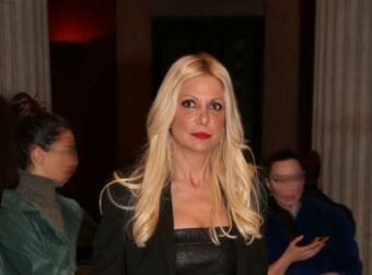 Στέλλα Μπεζαντάκου: Καταγγέλλει εν ενεργεία αστυνομικό για εισβολή και απάτη