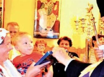 Μέγα θαύμα: Παιδάκι με όγκο στον εγκέφαλο νίκησε τον καρκίνο με τη βοήθεια της Μεγαλόχαρης