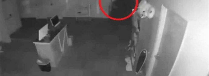 Υπάλληλος κοίταξε προσεκτικά την κάμερα της εκκλησίας – Έπαθε ΣΟΚ με αυτό που είδε (photos)