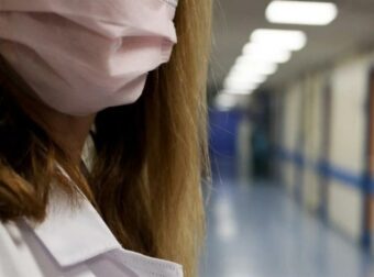 Τι πρέπει να κάνετε για να μην κολλήσετε Covid αυτό το χειμώνα