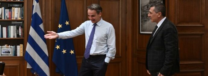 Πρώτη επαφή Μητσοτάκη – Κουρέτα στο Μαξίμου: «Συνεργασία για την ανασυγκρότηση της Θεσσαλίας» (photos)