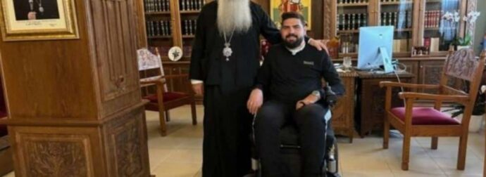 Όλοι μαζί μπορούμε να βοηθήσουμε: Ο 29χρονος Πάνος έχει ανάγκη από καινούργιο αναπηρικό αμαξίδιο