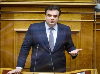 Κυριάκος Πιερρακάκης: Εκσυγχρονίζει το Υπουργείο Παιδείας με ψηφιακό φροντιστήριο και ψηφιακή ενισχυτική διδασκαλία