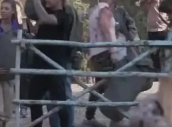 Η Φάρμα “στάζει” έρωτα – «Ηλίθιος είσαι; Τραβάνε οι κάμερες»