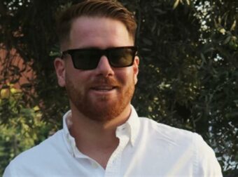 Τζέιμς Καφετζής: «Μου ζήτησαν να κόψω 2 χιλιάρικα και…» – Το παρασκήνιο πίσω από τη συνάντηση με τον Ατζούν