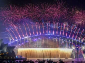 Πρωτοχρονιά: Ο πλανήτης υποδέχεται το 2024 – «Καλή χρονιά» σε Νέα Ζηλανδία και Αυστραλία (video)