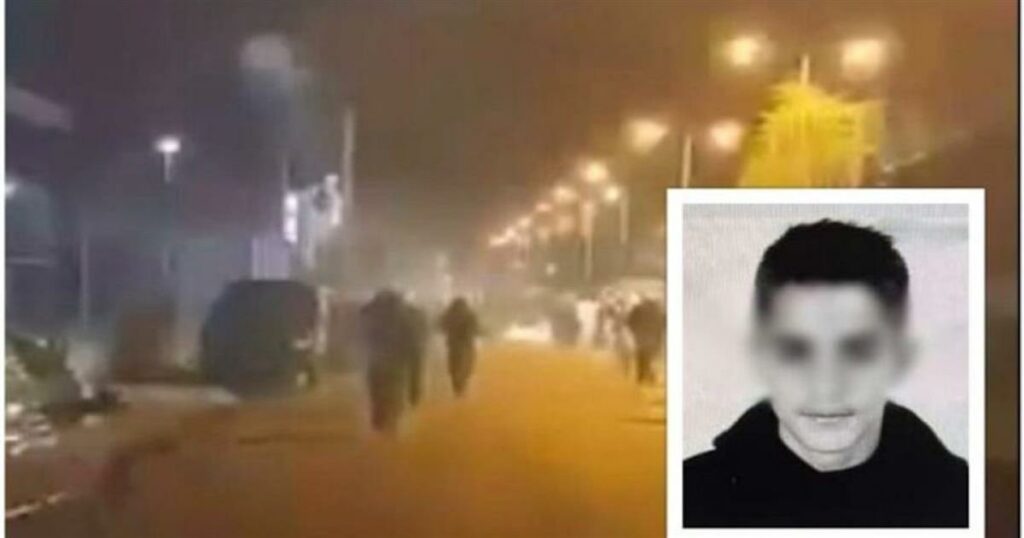 «Έκανε ένα λάθος, πρέπει να τον κpεμάσοuμε;» λέει ο πατέρας του 18χρονου που πέταξε τη φωτοβολίδα στου Ρέντη