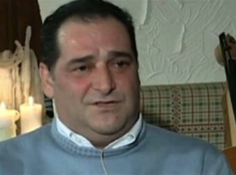 Σπάνιο ντοκουμέντο με τον Βασίλη Καρρά: «Έμαθα να τραγουδώ στο πεζοδρόμιο, αν ξαναγεννιόμουν θα ήμουν…» – Η κατάθεση ψυχής του τραγουδιστή πριν χρόνια