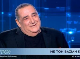 Όταν ο Βασίλης Καρράς είχε παρατήσει το τραγούδι για 1 χρόνο: Ο «πόλεμος» και τα «μαχαιρώματα» που δέχτηκε όταν ήρθε στην Αθήνα (Video)
