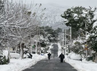 «Πολικό εξπρές» από τα Μερομήνια: Στα «λευκά» η χώρα με τη νέα χρονιά – Πότε αναμένεται να «χτυπήσει» το έντονο ψύχος