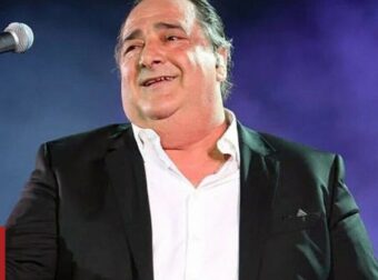 Βασίλης Καρράς: Σε σοκ οι θαυμαστές του – Η φωτογραφία που πόσταραν στο Facebook