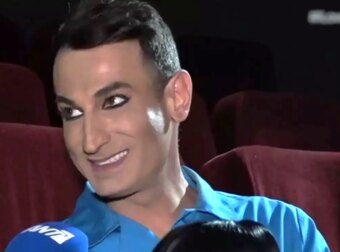 «Του είπα “μπαμπά, είμαι γυναίκα” και μου απάντησε Ολυμπιακός να μην γίνεις» (video)