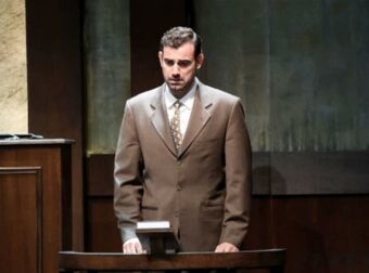 Νίκος Πολυδερόπουλος: «Ο ισχυρισμός είναι ψευδής και προσβλητικός» – Οι δύο ανακοινώσεις για το ρεπορτάζ του Πρωινό Σουσού που κυκλοφόρησε για την παράσταση “Μάρτυρας Κατηγορίας”