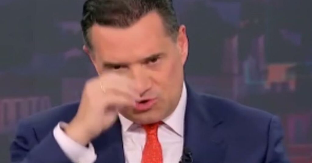 Σφαγή στον αέρα με Γεωργιάδη, Βούλγαρη και Χασαπόπουλο: «Η κυρία διαφήμιζε κβαντική ιατρική» τόνισε ο υπουργός Υγείας – «Κι εσείς νανογιλέκα, κύριε Γεωργιάδη»