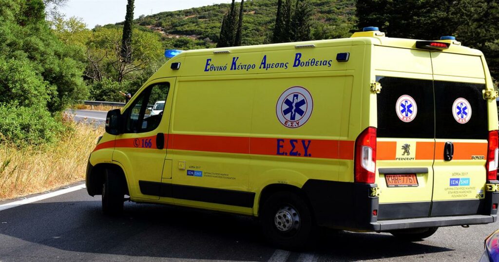Ξέσπασε ο πατέρας του 15χρονου που πέθανε ξαφνικά στη Λάρισα: Άκουσα, δεν τον μετακίνησα και σήμερα τον έχω ντυμένο γαμπρό