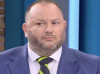 Έξαλλος ο Ανδρέας Θεοδωρόπουλος για την καταγγελία ότι έδειρε τον γιο του – Τα πρώτα λόγια και το βίντεο που έφερε τη σύλληψή του