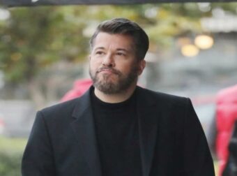 Θρήνος για τον Χάρη Βαρθακούρη και την οικογένειά του: «Πονάμε, να ξέρεις» – Έφυγε μετά από 12 χρόνια η αγαπημένη τους Αΐσα