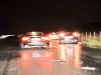 Τροχαίο στην Εθνική Οδό Λάρισας-Τρικάλων: Όχημα παρέσυρε αγριογούρουνα που επιχείρησαν να διασχίσουν τον δρόμο – Νεκρά τα ζώα
