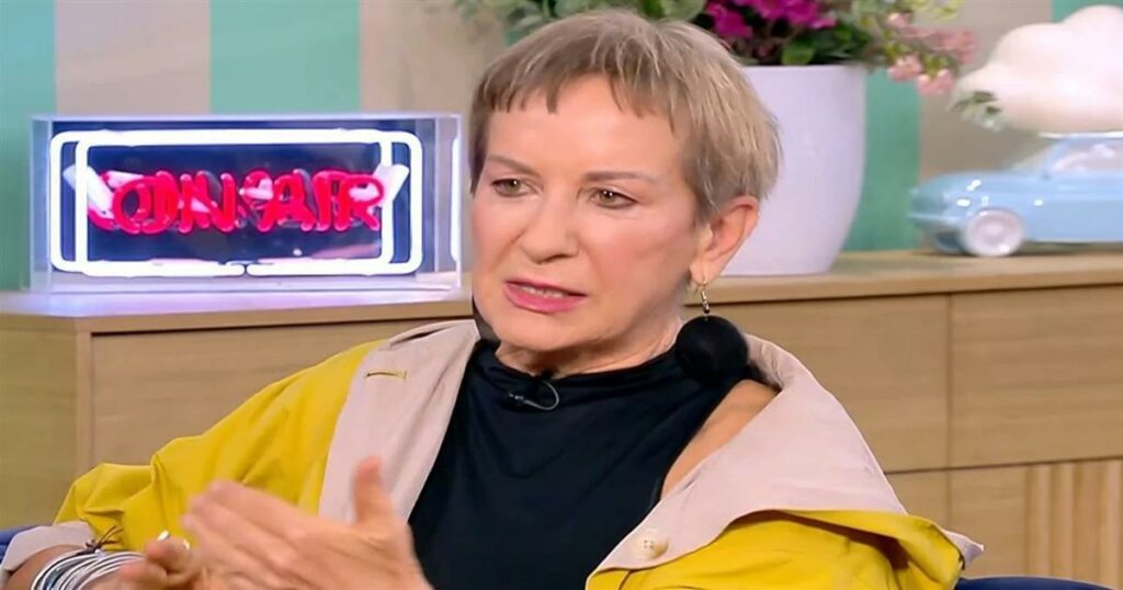 Λένα Διβάνη: «Συγκατοικούσα με μια κοπέλα που πίστευε ότι είναι εγώ – Ήταν τρελή, έζησα ένα θρίλερ» (video)