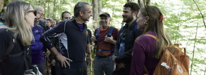 Κυριάκος Μητσοτάκης: Στα μονοπάτια του Ολύμπου, πεζοπορία και επίσκεψη στην Ιερά Μονή Αγίου Διονυσίου (Φωτογραφίες)