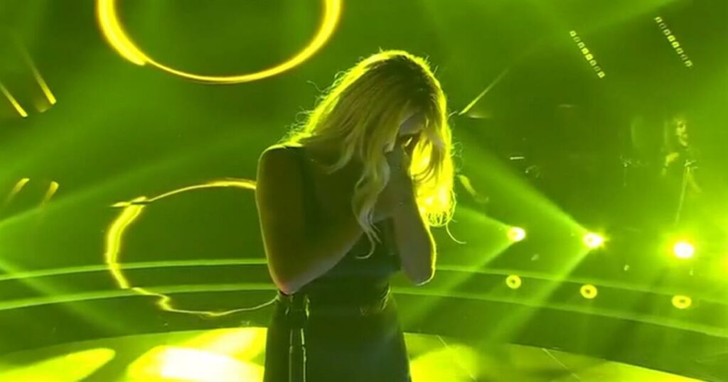 The Voice – Η Πάολα σπαράζει στο κλάμα για τον Γιώργο Μαζωνάκη ζωντανά: «Επιτρέψτε μου…» (video)