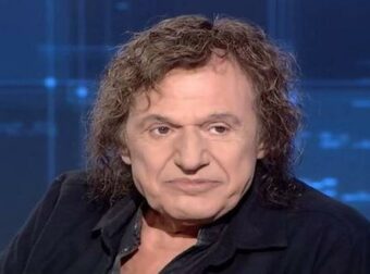 Βασίλης Παπακωνσταντίνου: «Είμαι καλά και αναρρώνω στο σπίτι – Χρειάζομαι λίγη ηρεμία αυτή την περίοδο»